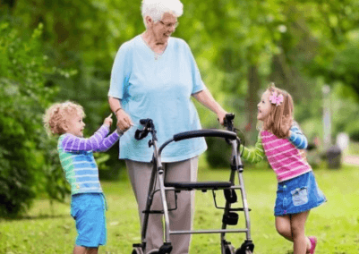 What should you look for in a walking aid for everyday support?